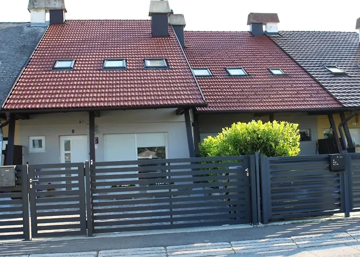 Dream Day Holiday House